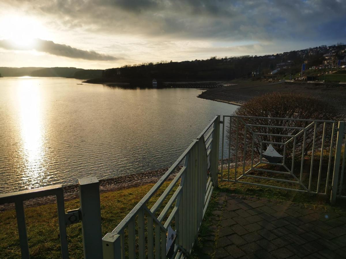 Ferienhaus Mit Riesen Garten, Drei Terrassen, Toller Aussicht Am Waldrand, Auch Als Monteur-Wohnung Hemer Εξωτερικό φωτογραφία